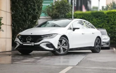 Mercedes-Benz EQE500 4MATIC