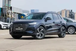 
										Audi Q4 e-tron50 quattro full									