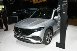 
										Mercedes-Benz EQB300 full									