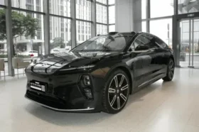 NIO ET9