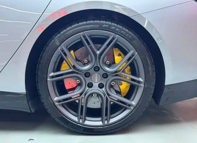 
								Xiaomi SU7 Ultra 2025 full									