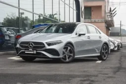 
										Mercedes-Benz A Class full									